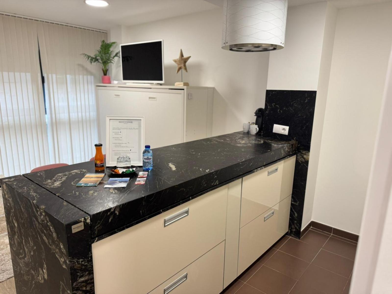 Estudio Centrico De Lujo Vigo Bagian luar foto